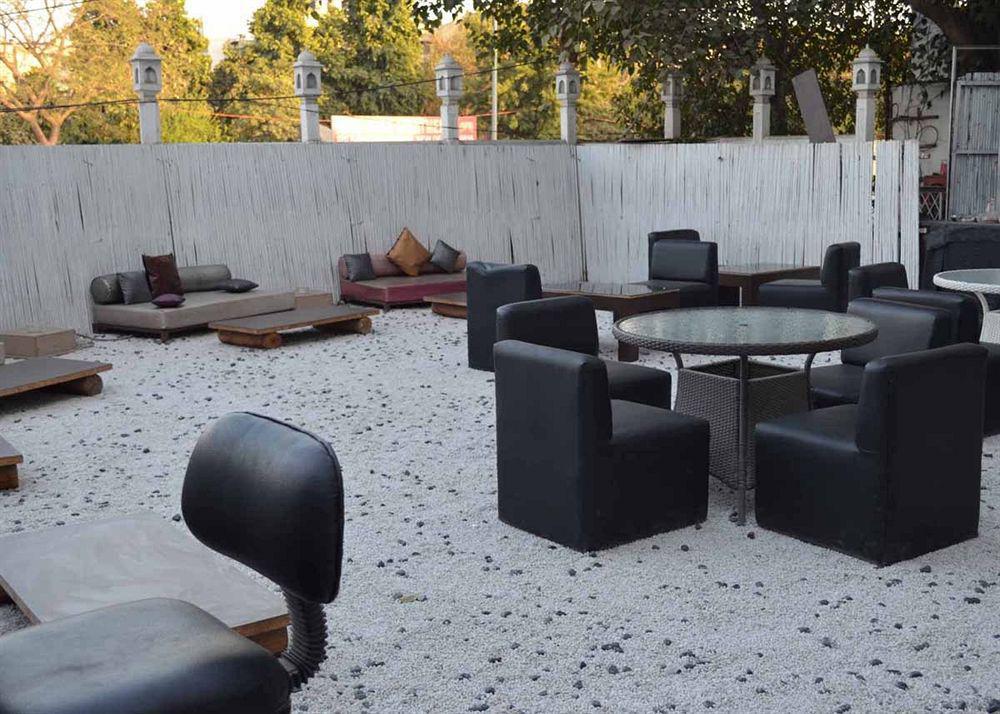 Hotel Grand Sartaj New Delhi Exterior foto
